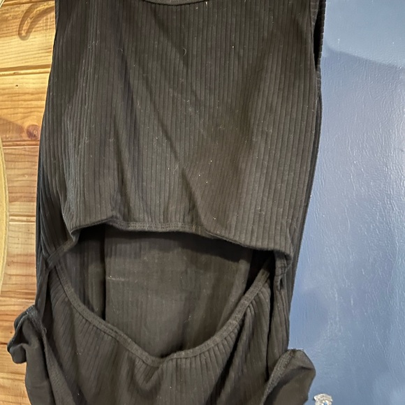 Keyhole Bodysuit - Picture 2 of 3